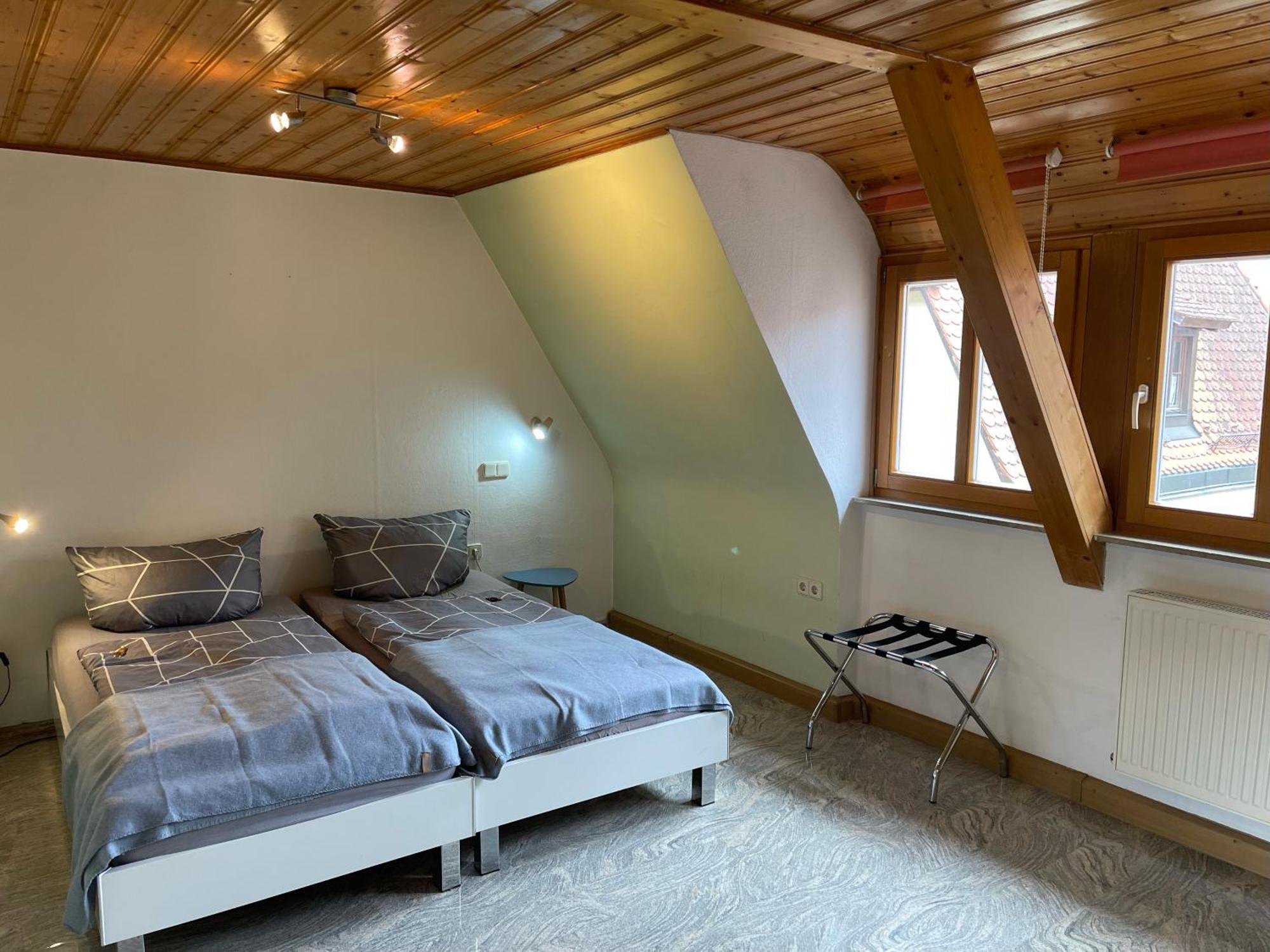 Ferienwohnungen Monteurzimmer Zur Silbernen Kanne Rothenburg ob der Tauber Exterior foto